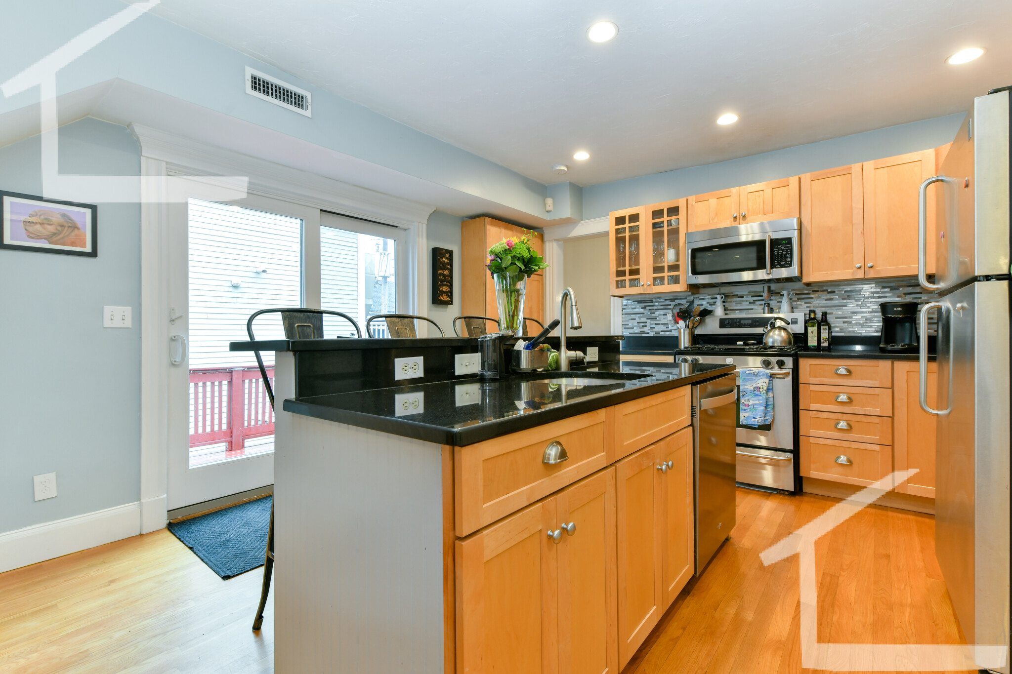 202 7th St, South End