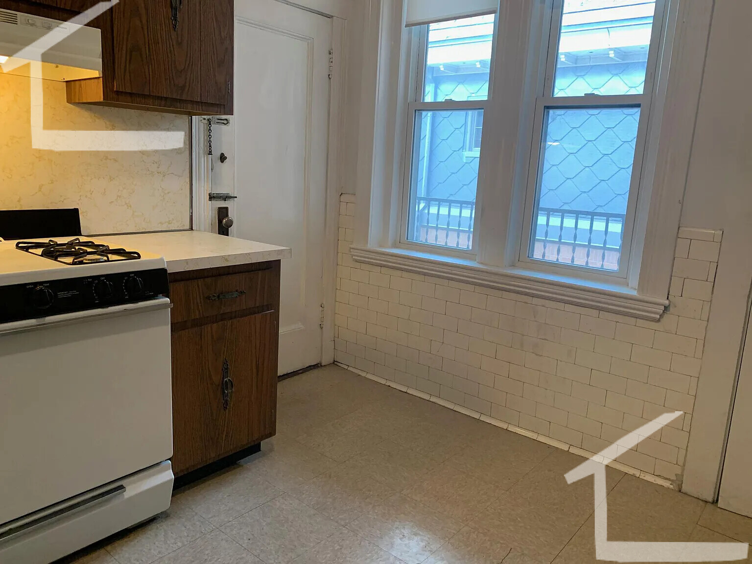 87 Winchester St, Coolidge Corner