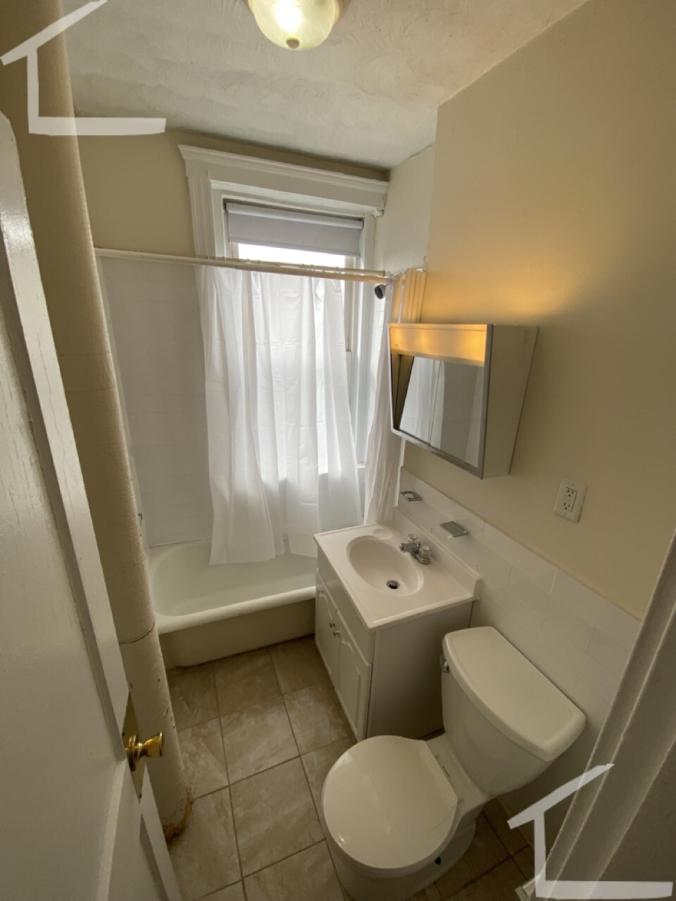 131 Washington St, Brighton