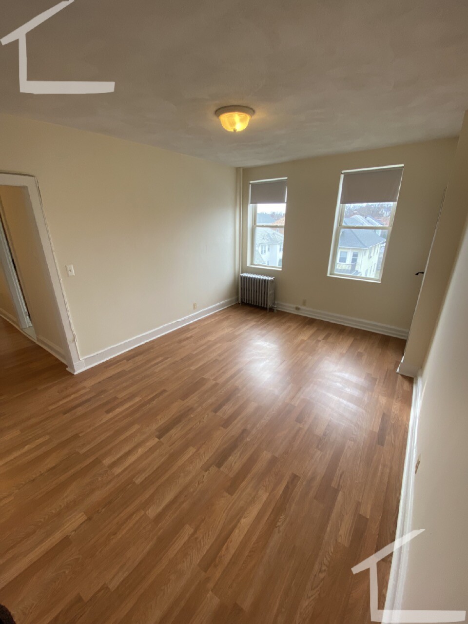 131 Washington St, Brighton