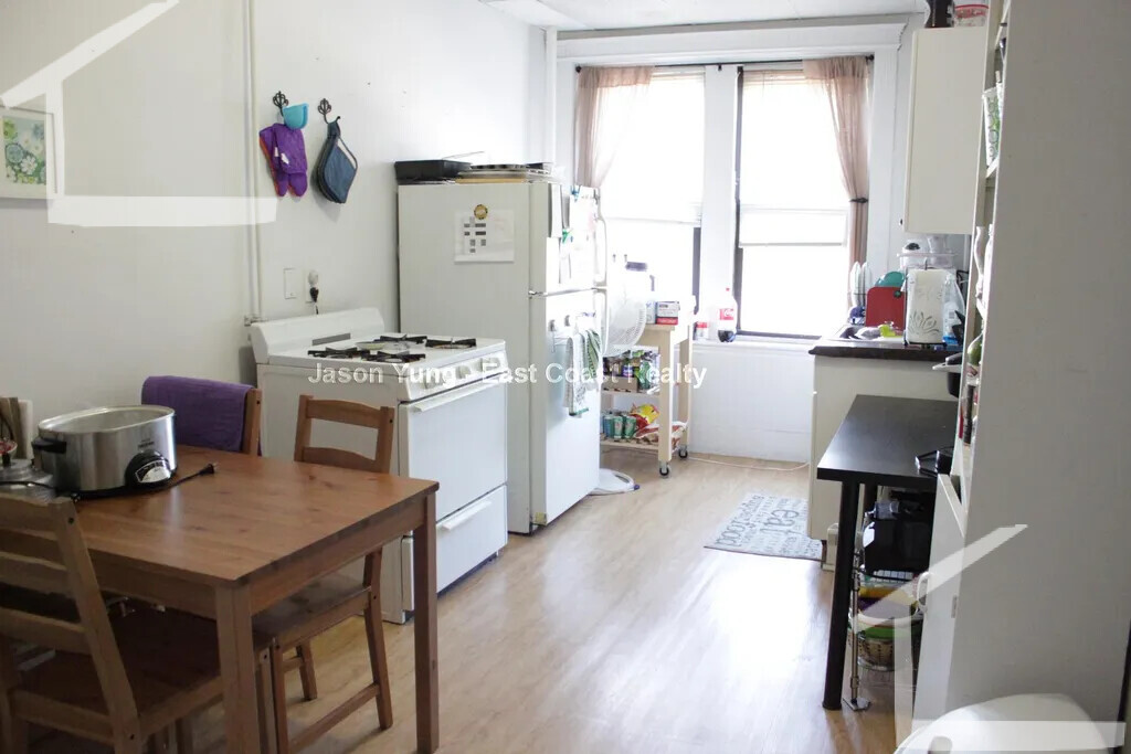 238 Hemenway St, Fenway