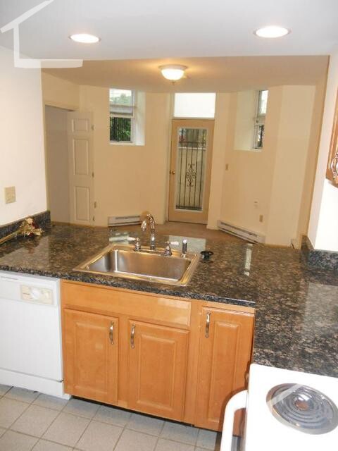 24 Queensberry St, Fenway