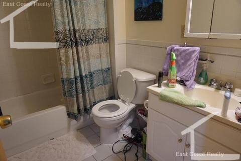 24 Queensberry St, Fenway