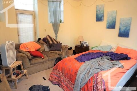 24 Queensberry St, Fenway