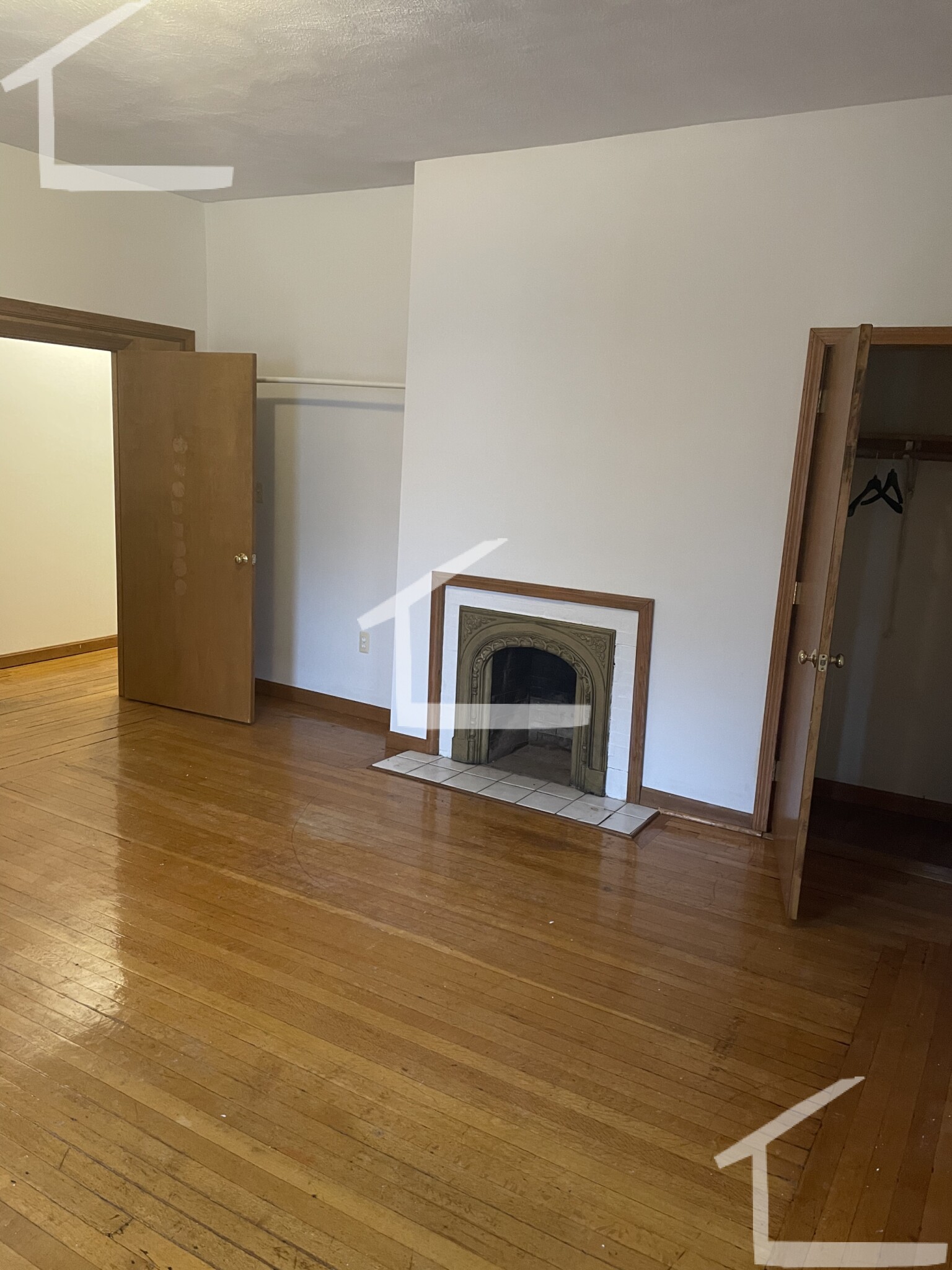 16 Prince St, Brookline Village