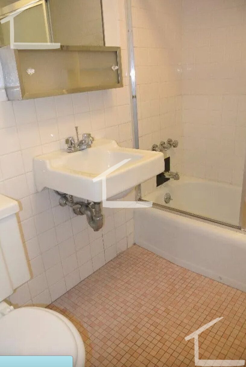 24 Mount Vernon St, Beacon Hill