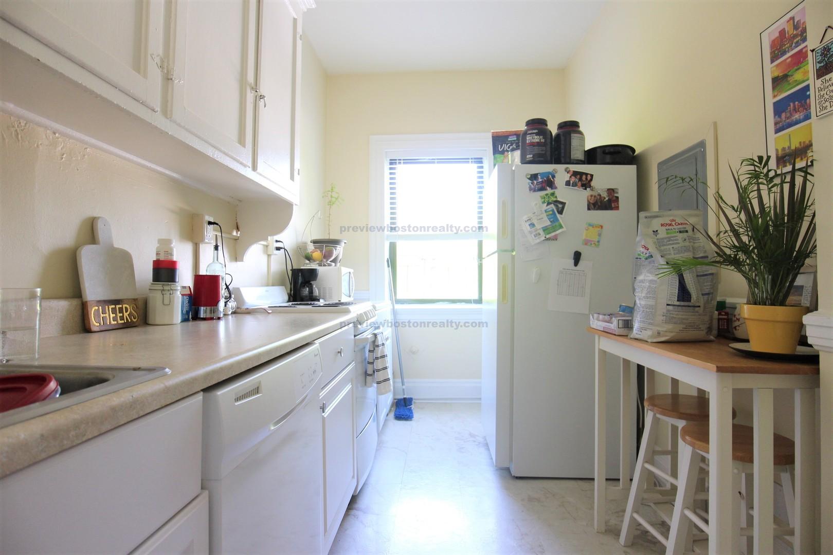 1470 Beacon St, Brookline Village