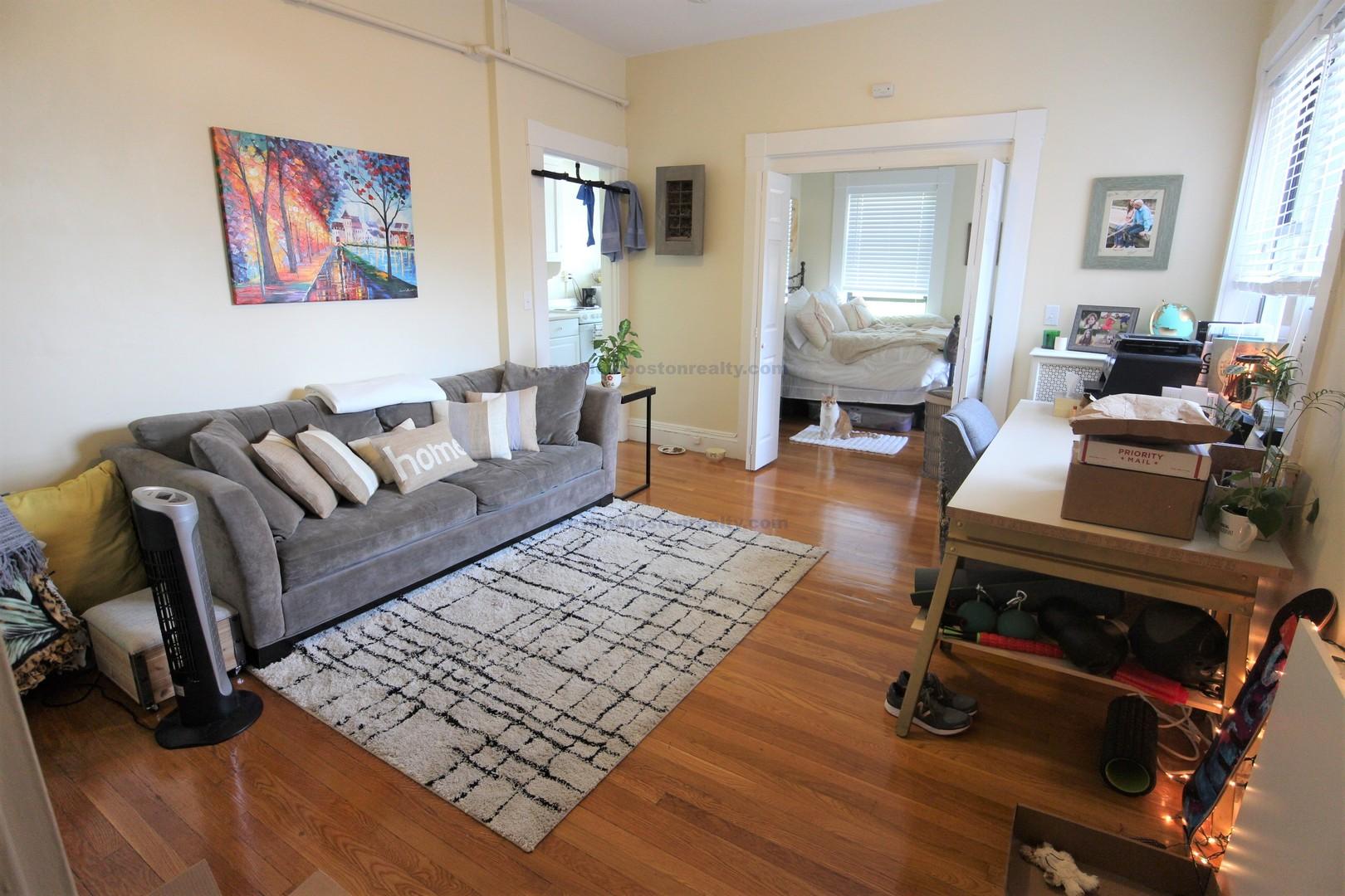 1470 Beacon St, Brookline Village