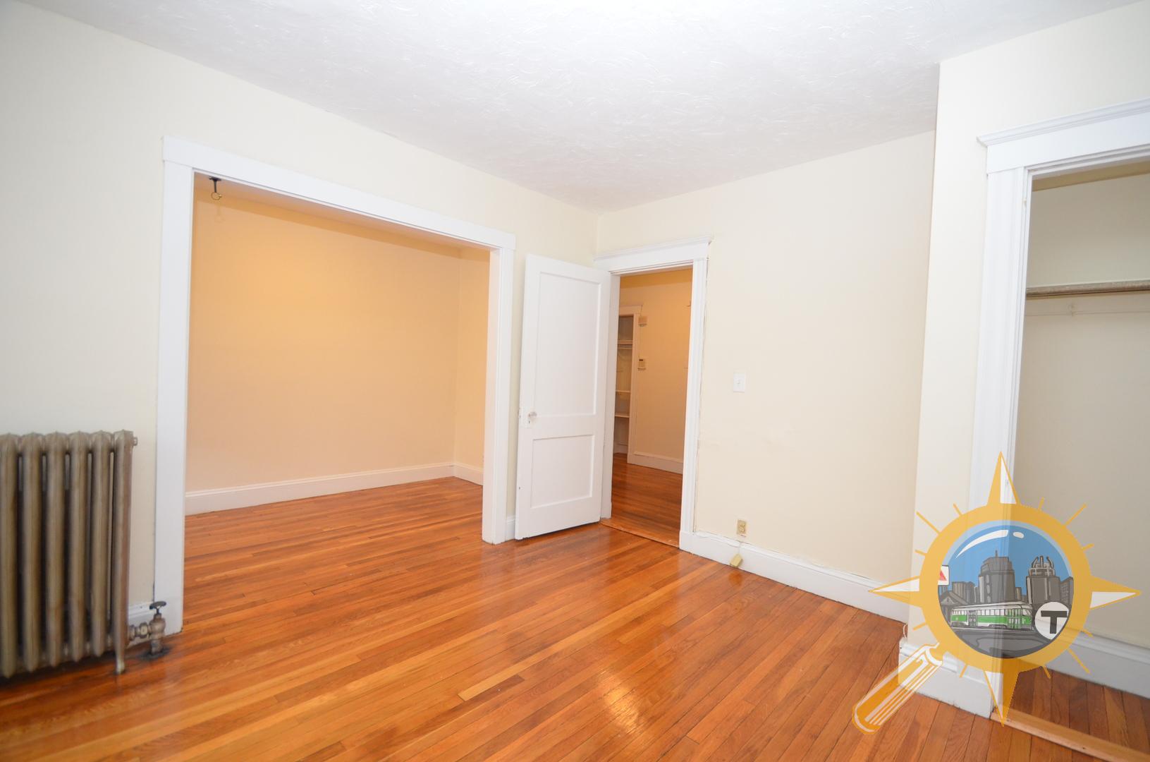 11 Barrows St, Allston