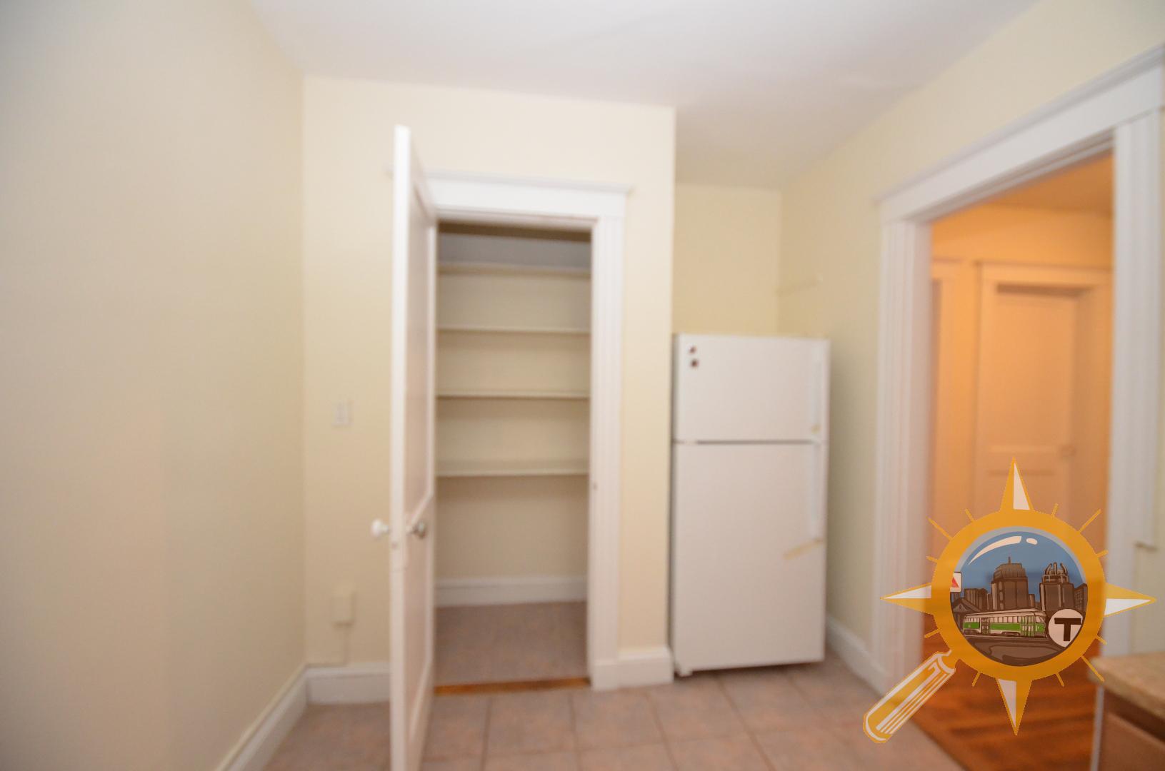 11 Barrows St, Allston