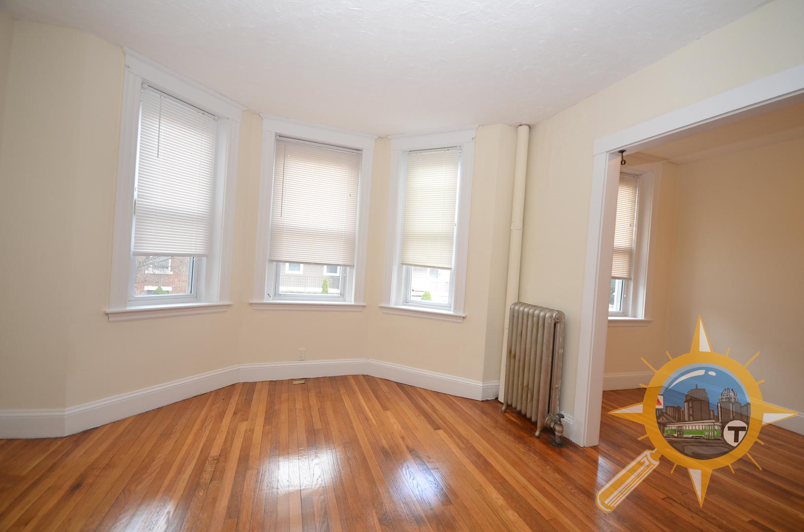 11 Barrows St, Allston