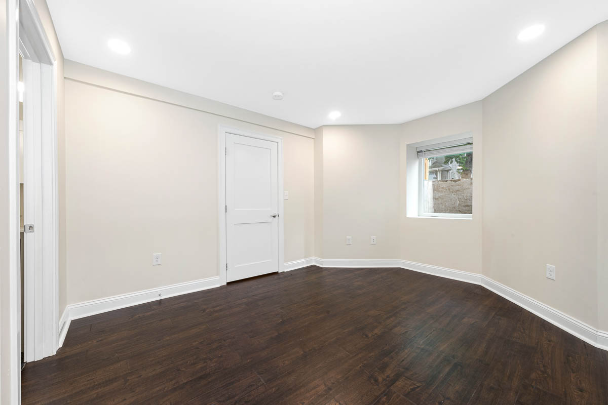 77 Winchester St, Medford