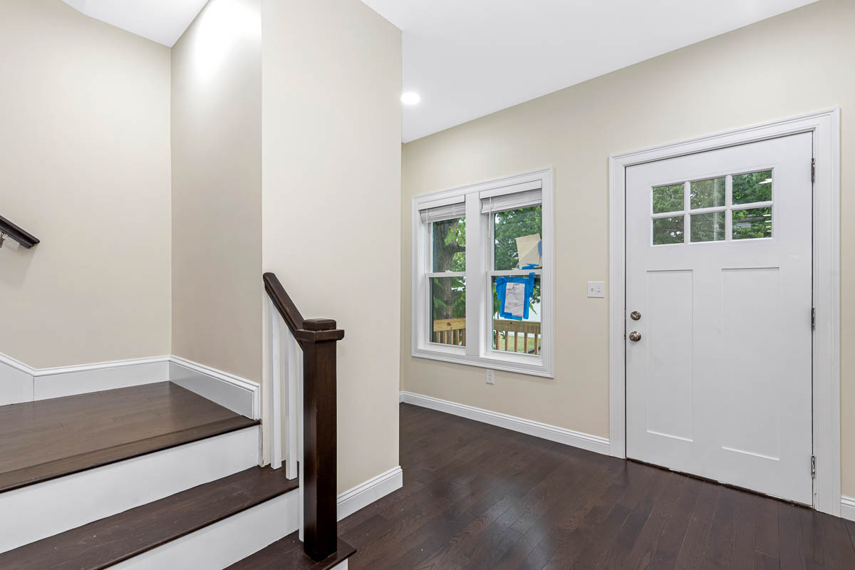 77 Winchester St, Medford