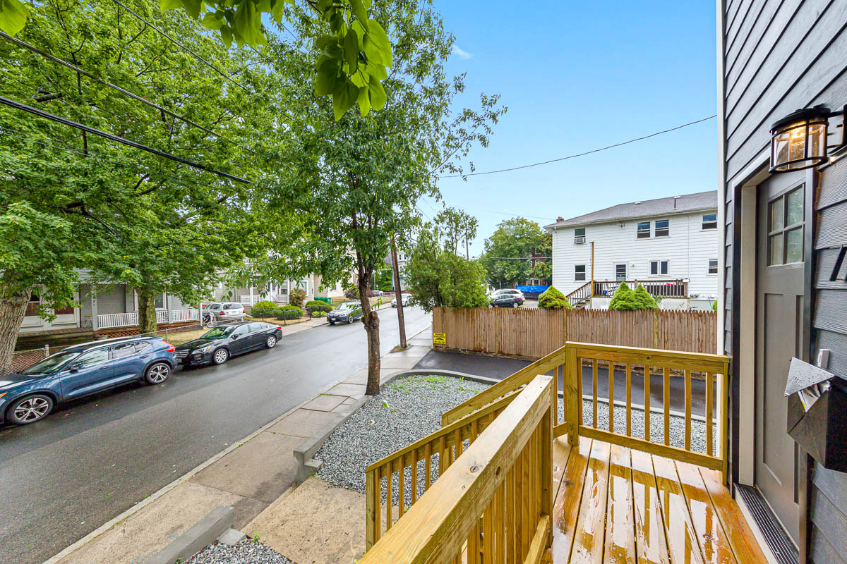 77 Winchester St, Medford