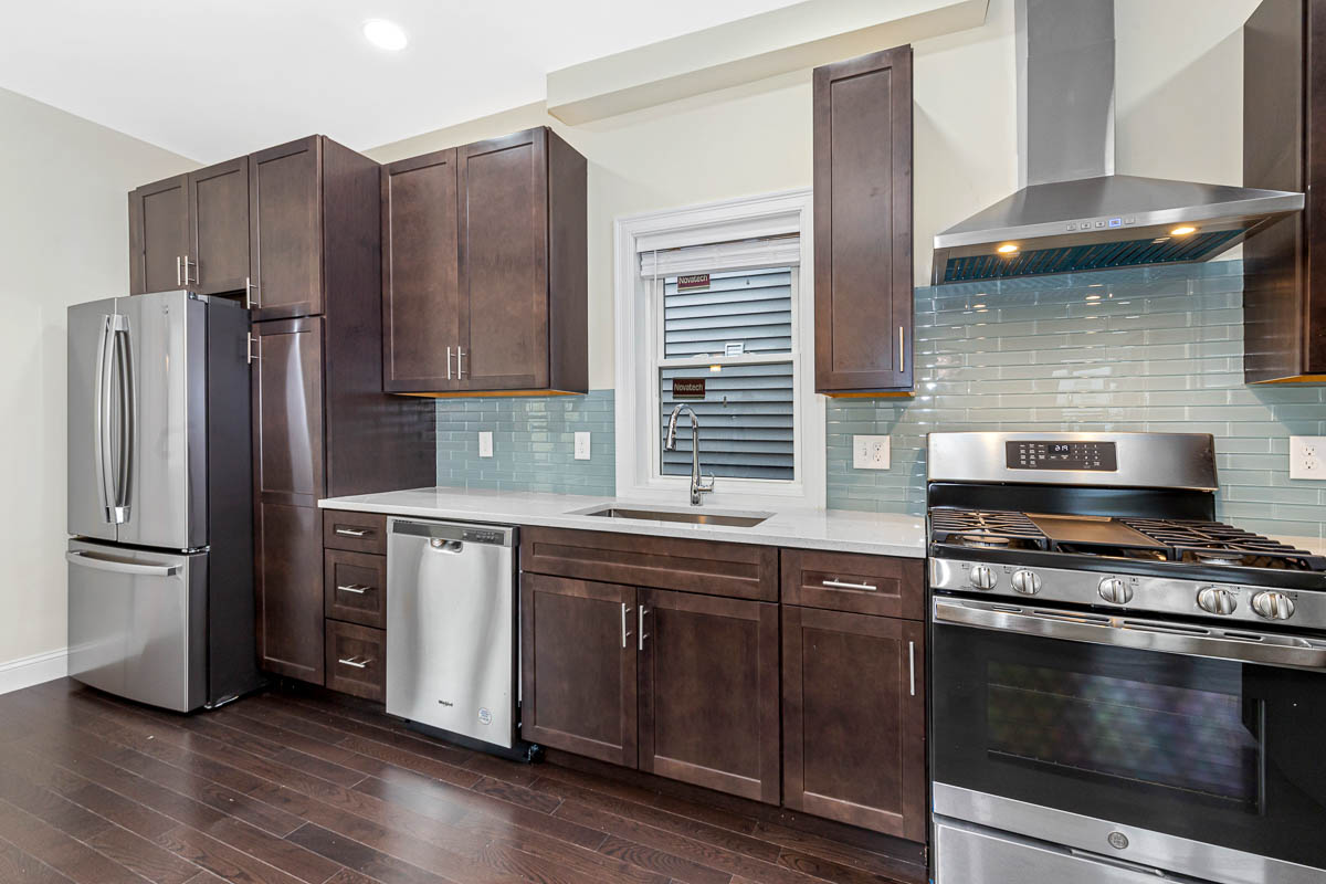 77 Winchester St, Medford