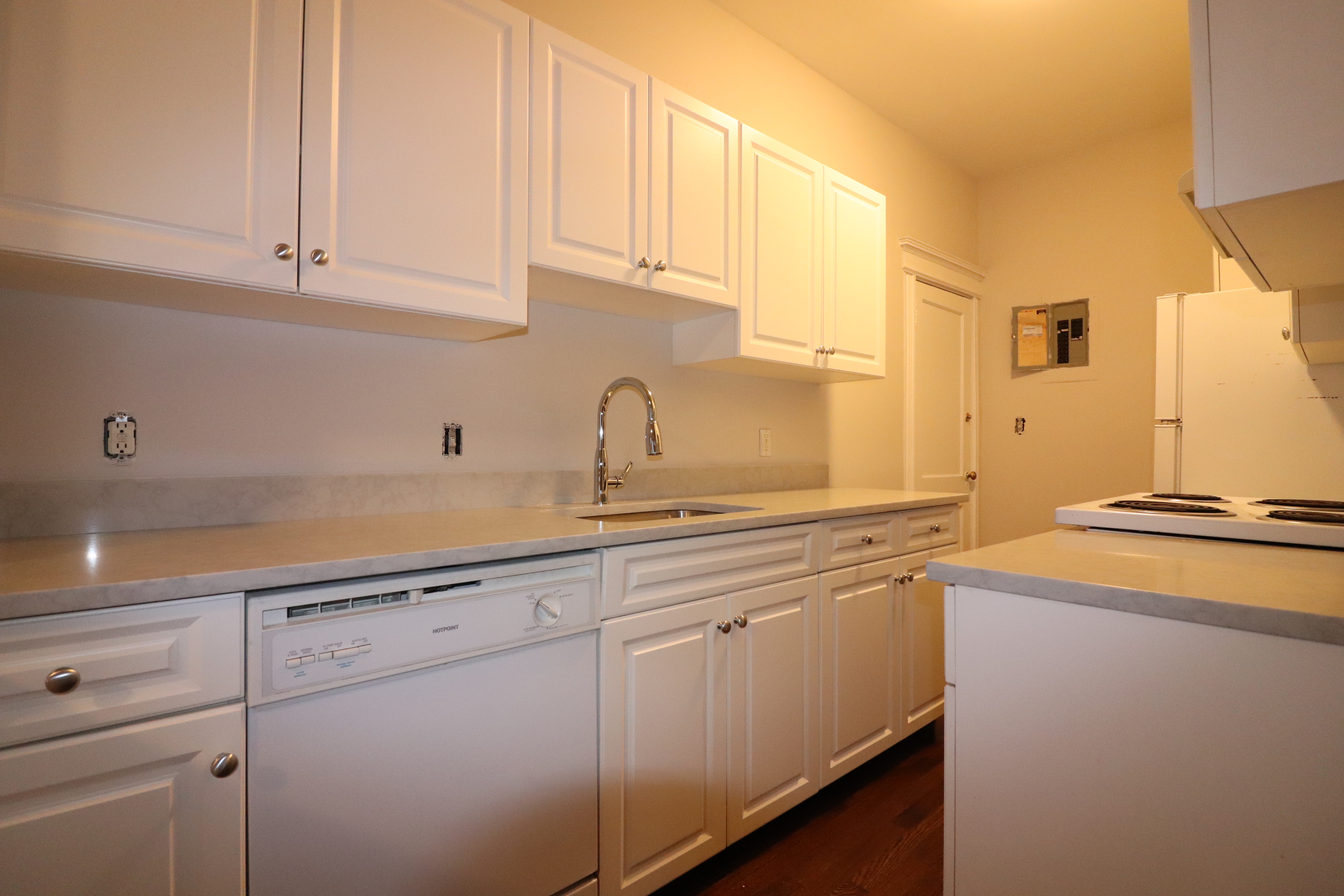 11 Stearns Rd, Coolidge Corner