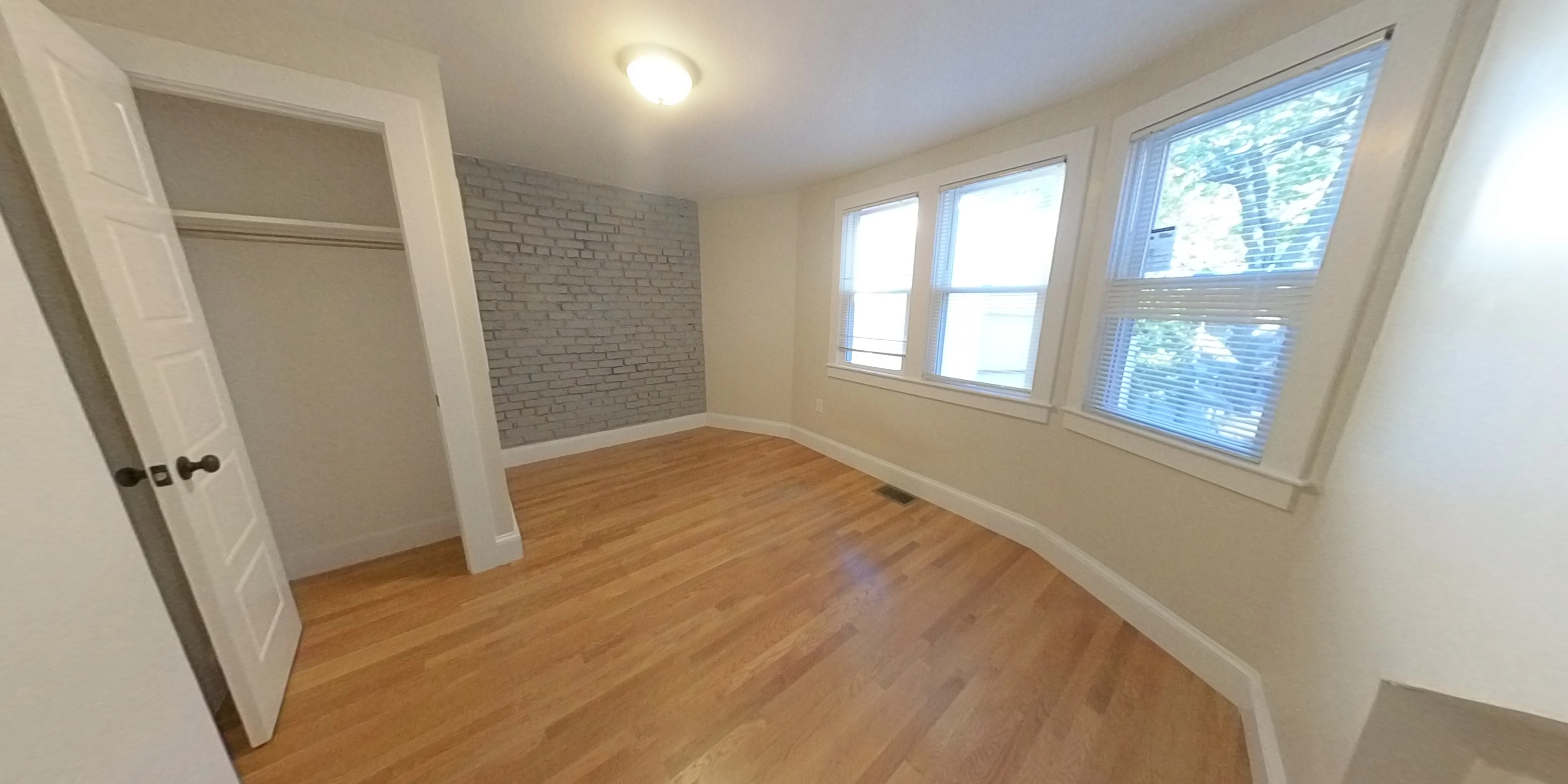 129 Sutherland, Brighton