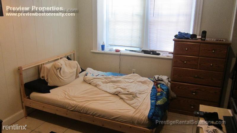 https://ygl-photos.s3.us-west-004.backblazeb2.com/386W58e2f4ba2de50.jpg