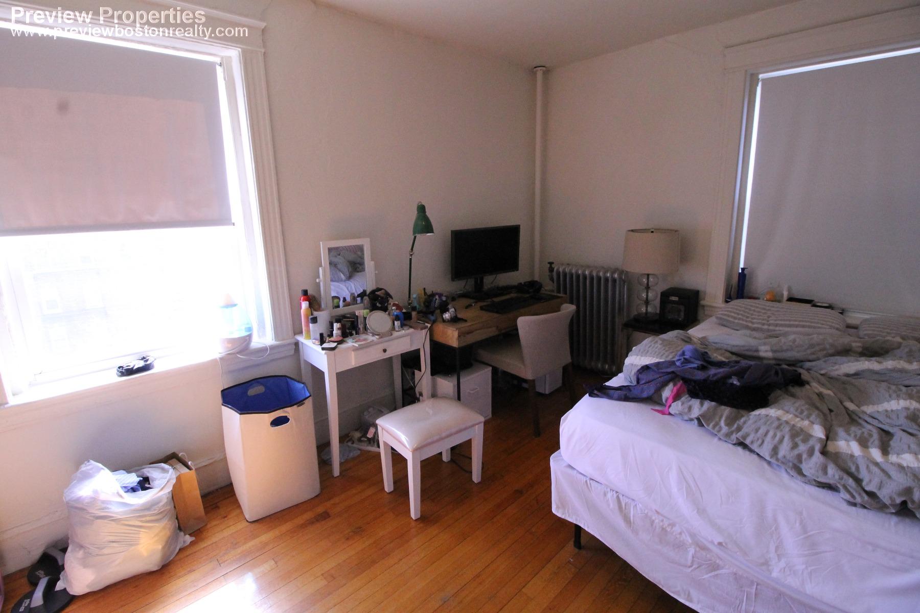 88 Washington St, Brighton