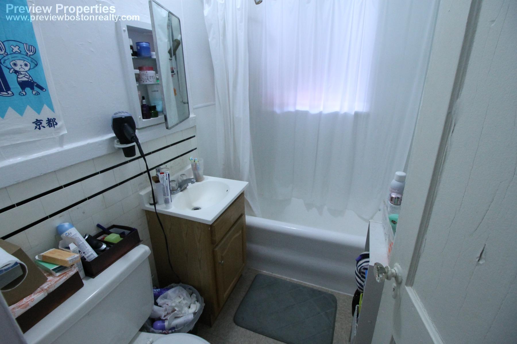 88 Washington St, Brighton