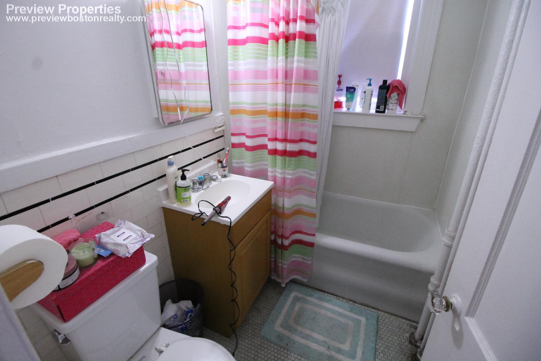 88 Washington St, Brighton