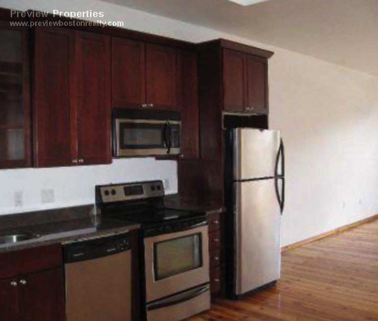 600 Columbia Rd, Dorchester