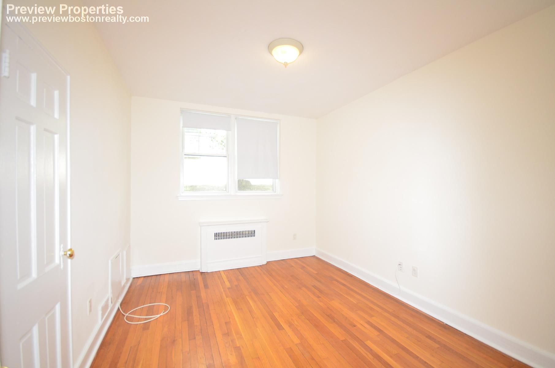 75 Kilsyth Rd, Brighton