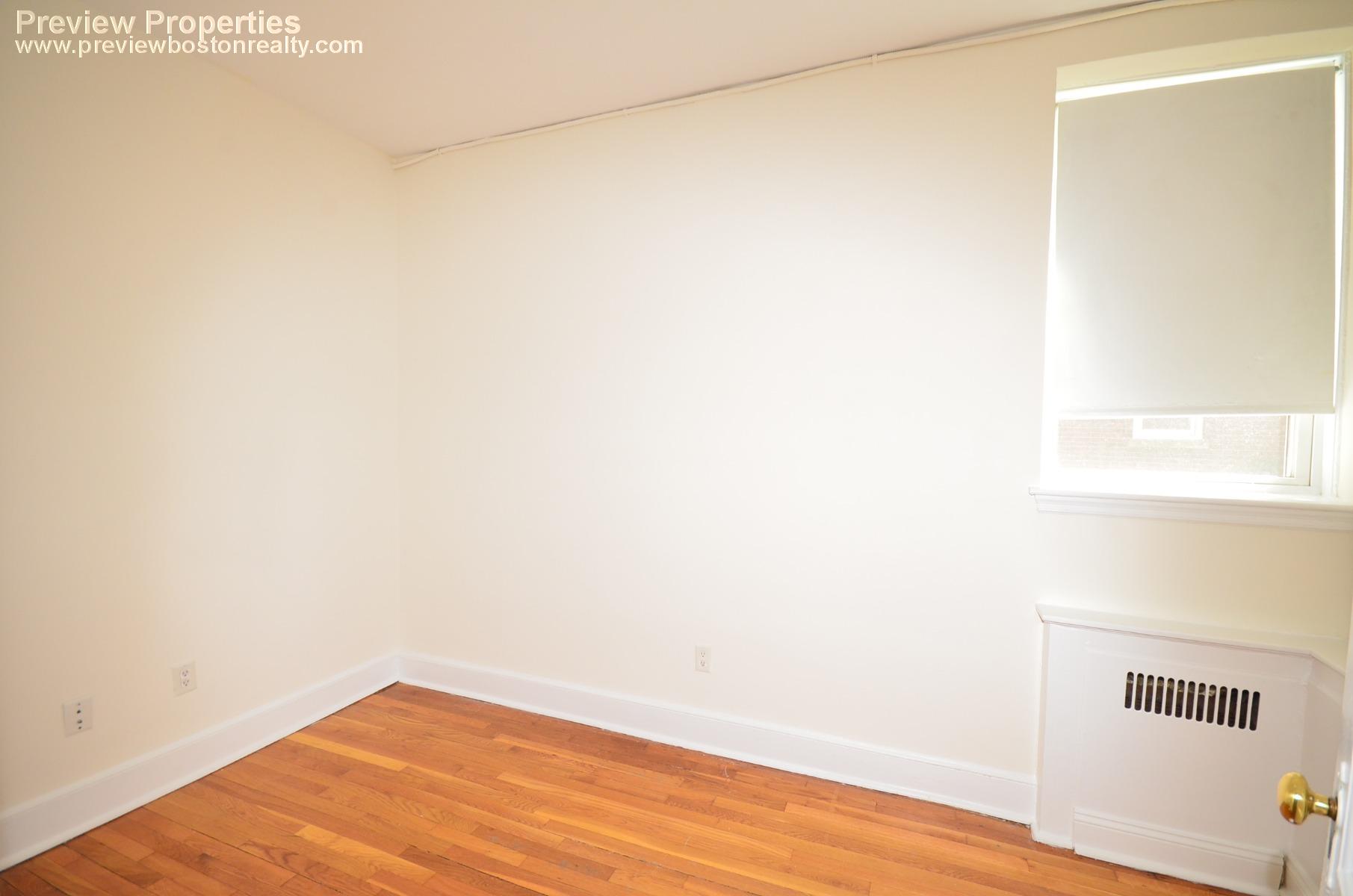 75 Kilsyth Rd, Brighton