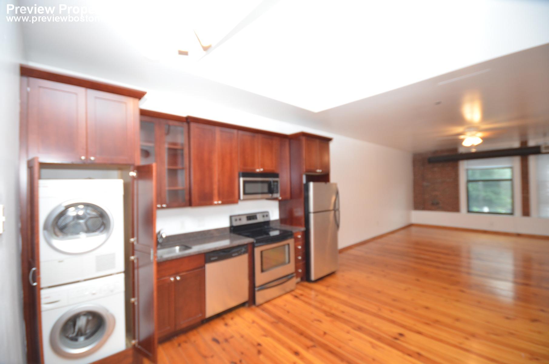 600 Columbia Rd, Dorchester