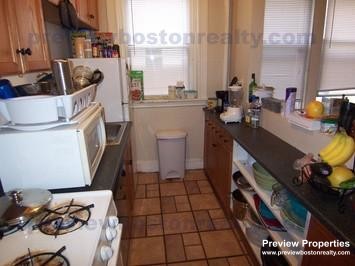 2 bed, 1 bath apartment for rent at 229 Kelton St Unit 4, Allston — photo 2 of 11