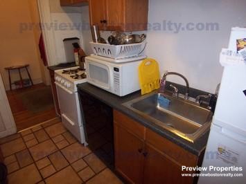 2 bed, 1 bath apartment for rent at 229 Kelton St Unit 4, Allston — photo 3 of 11