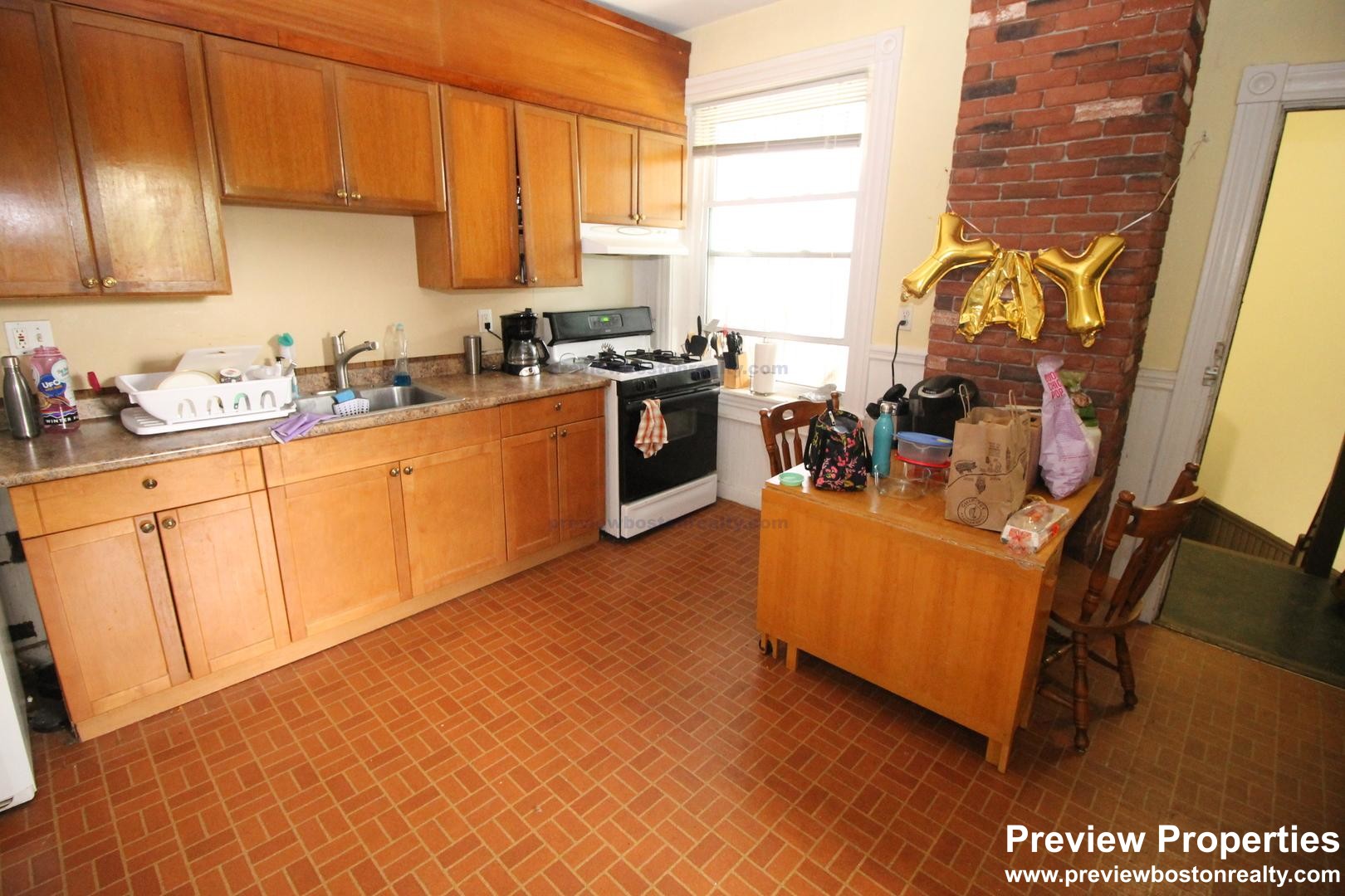 18 Mount Hood Rd, Brighton