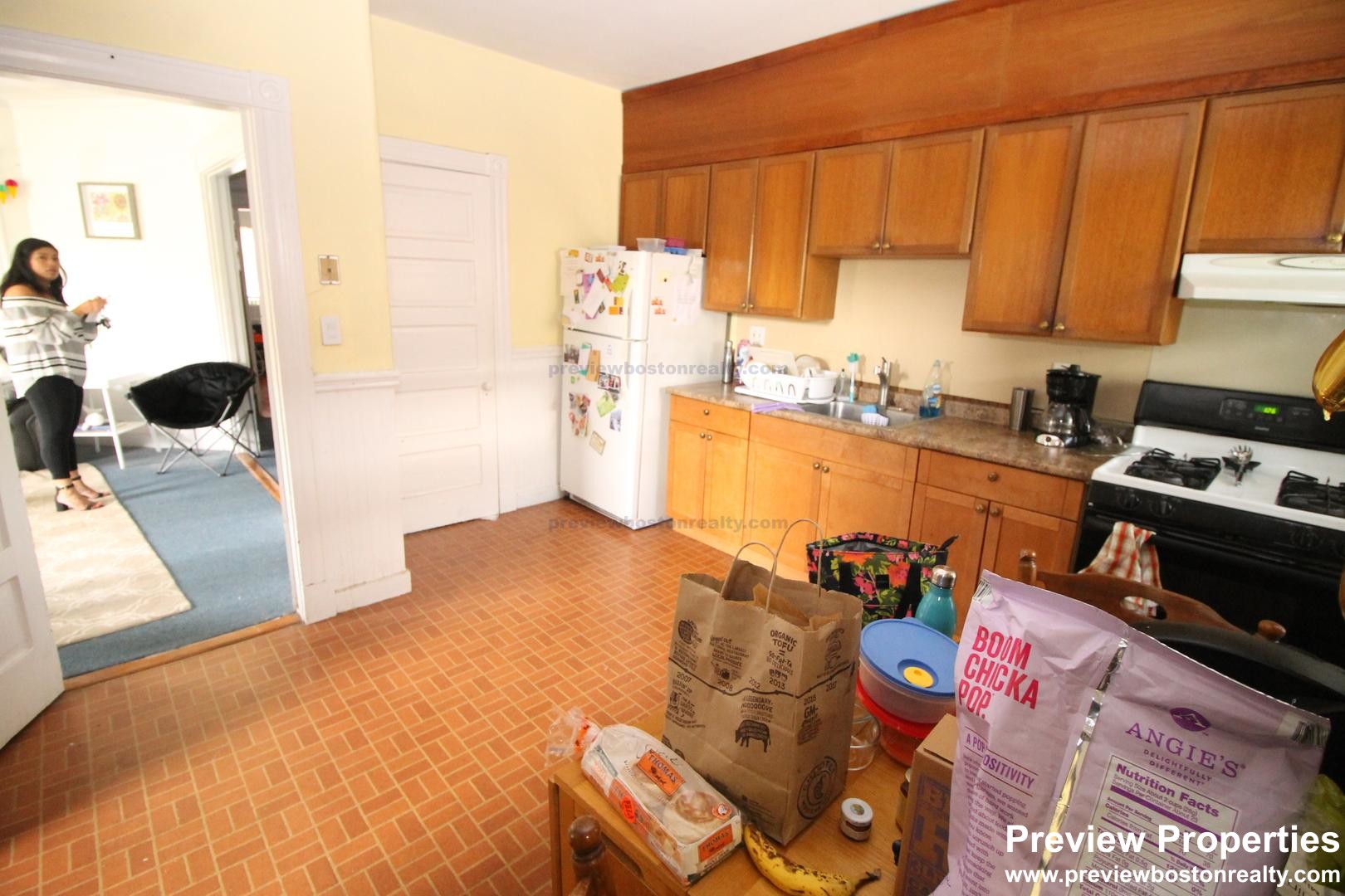 18 Mount Hood Rd, Brighton