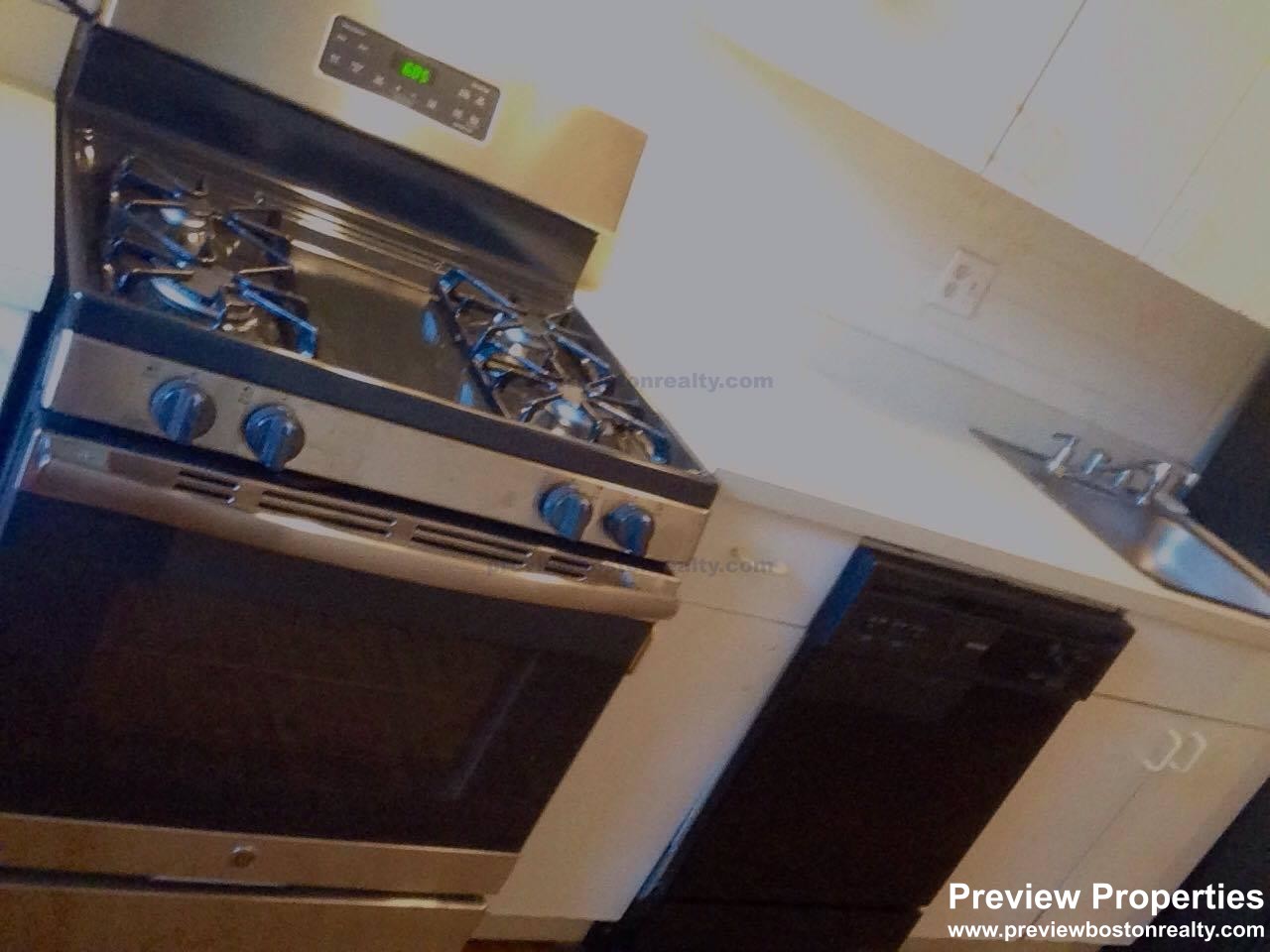 26 Park Vale Ave, Brighton