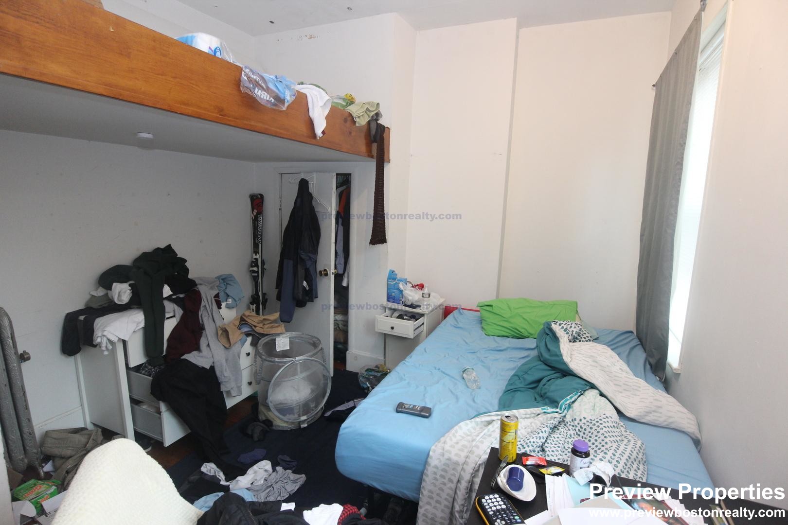 17 Aberdeen St, Fenway