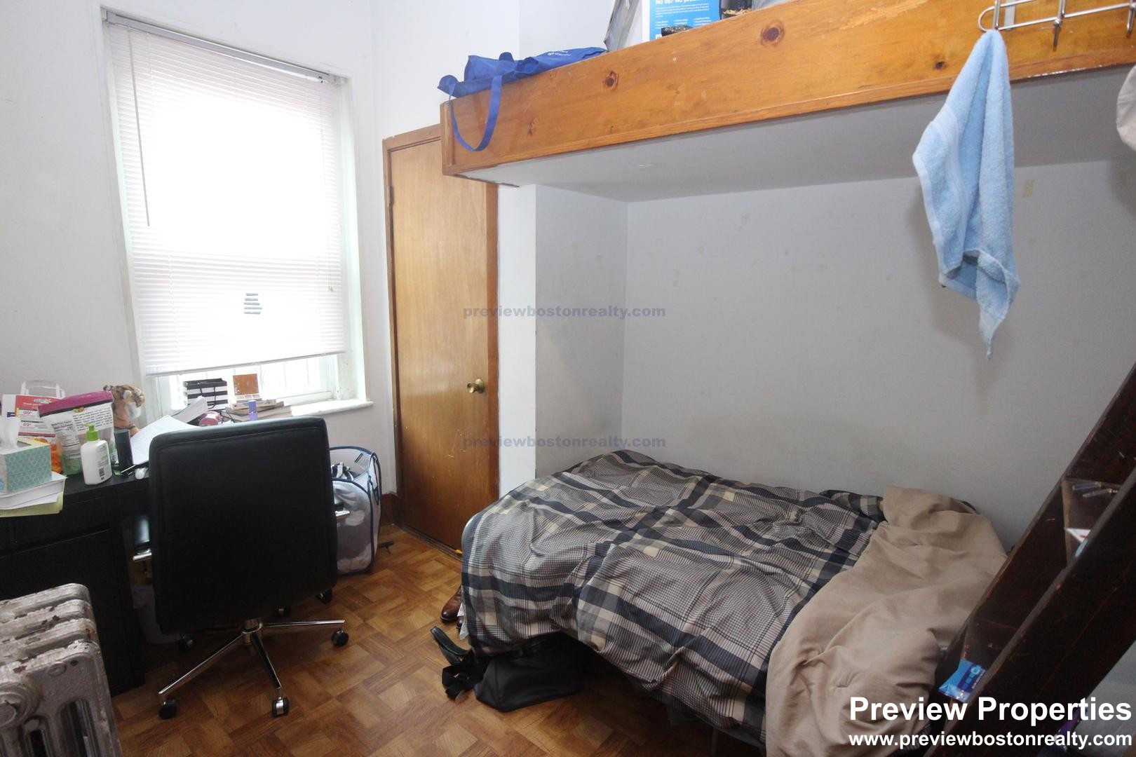 17 Aberdeen St, Fenway