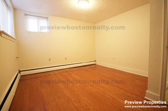 2012 Commonwealth Ave, Brighton