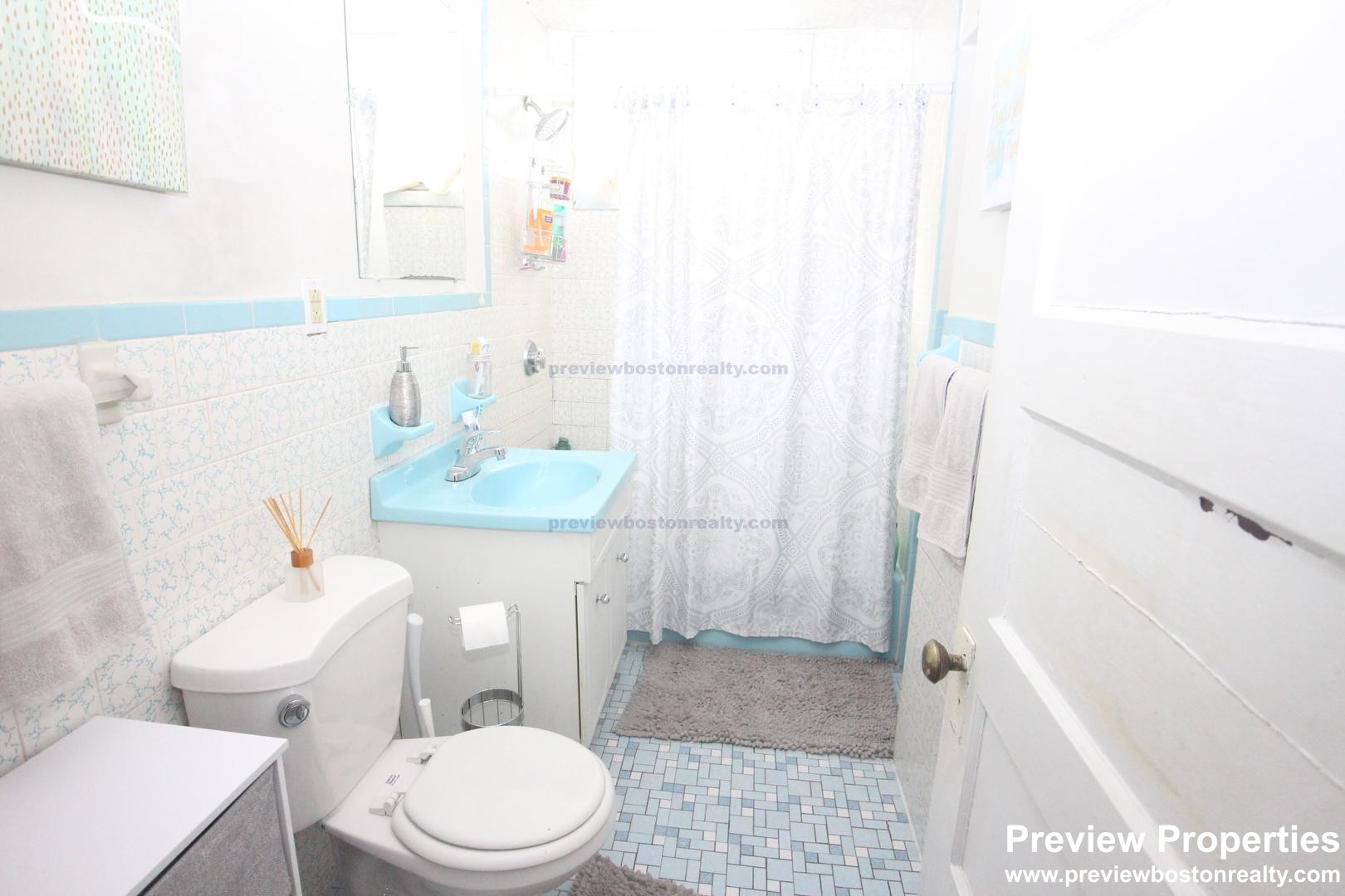 335 Faneuil St, Brighton