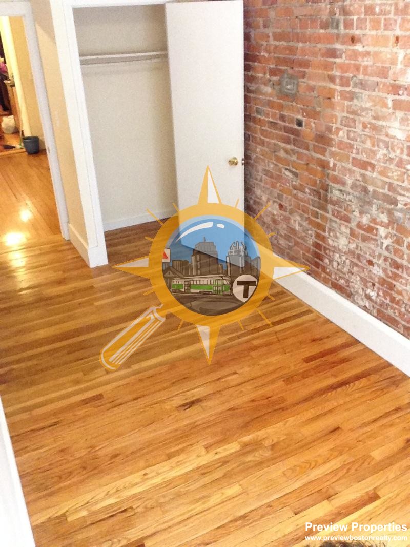 11 Aberdeen St, Fenway