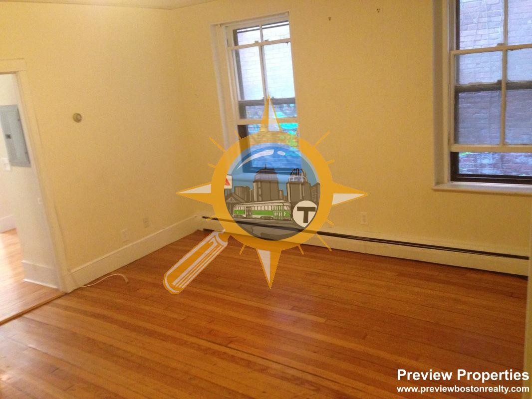 11 Aberdeen St, Fenway