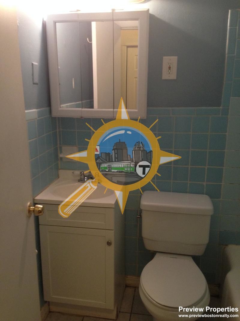 11 Aberdeen St, Fenway