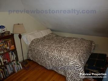 216 Freeman St, Brookline Village