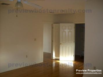 31 Channing St, Newton