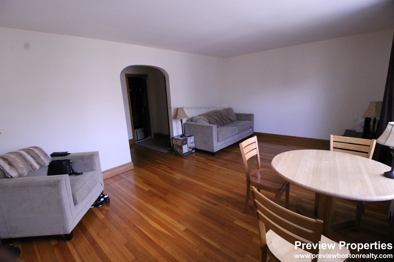 84 Strathmore Rd, Brighton