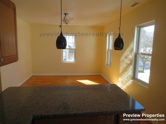 5 Smythe St, Brookline Village