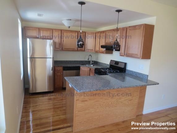 5 Smythe St, Brookline Village