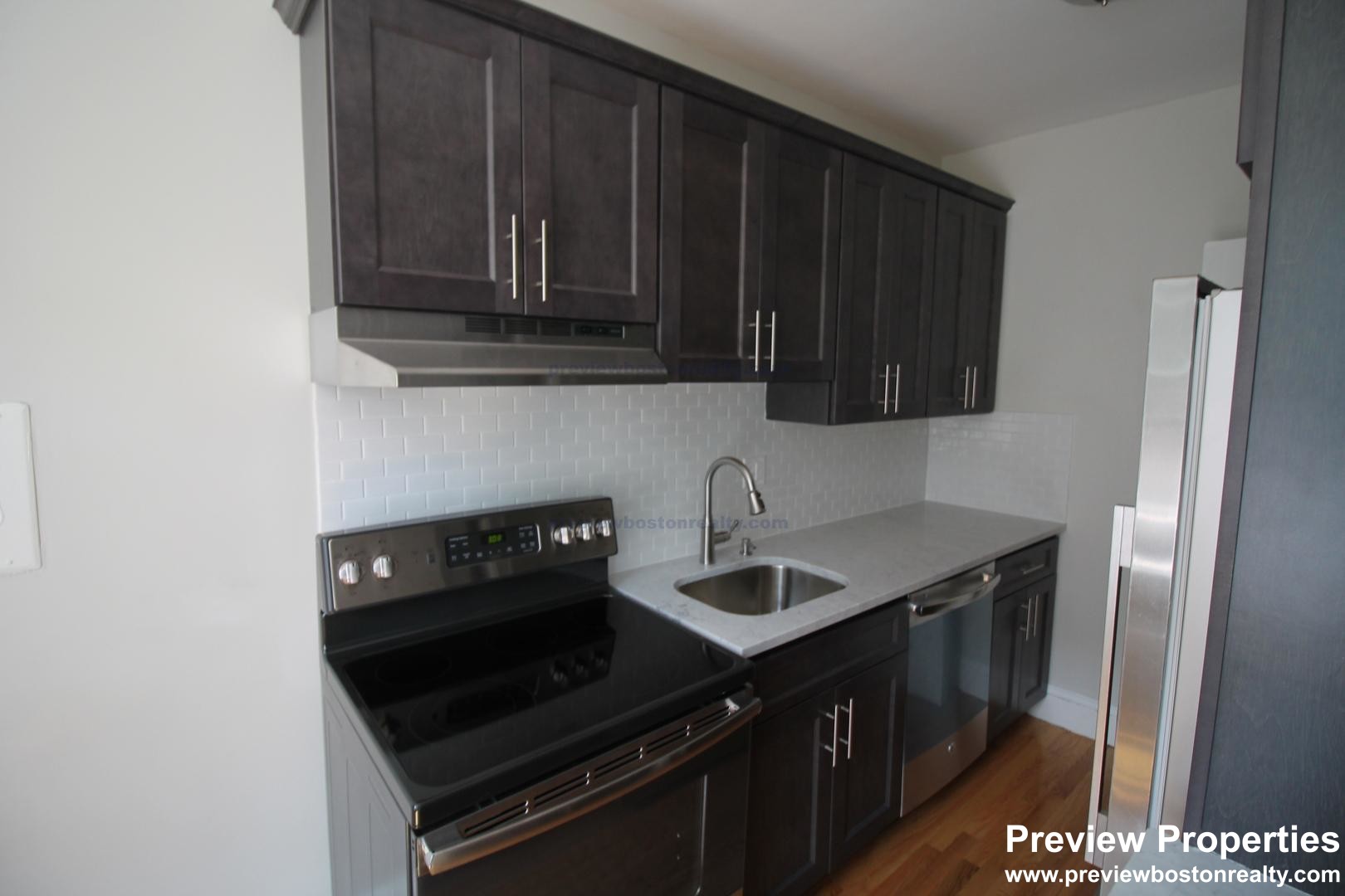 Studio bed, 1 bath apartment for rent at 48 Strathmore Rd Unit 34, Brighton — photo 8 of 36