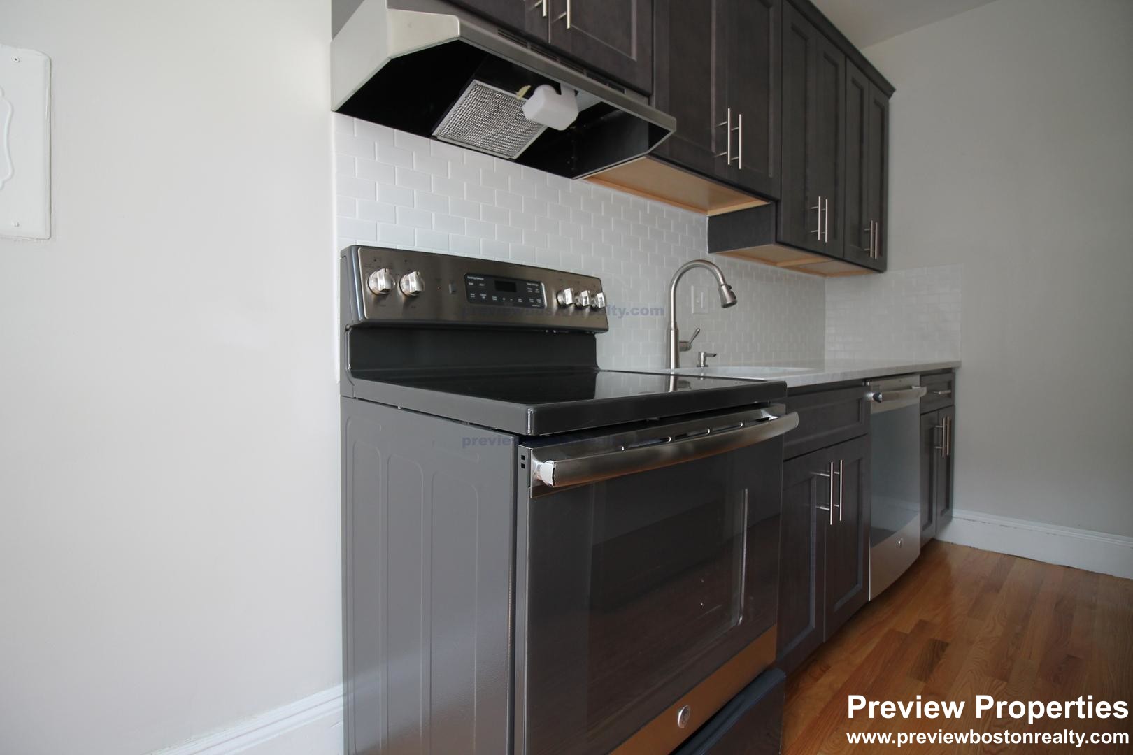 Studio bed, 1 bath apartment for rent at 48 Strathmore Rd Unit 34, Brighton — photo 16 of 36