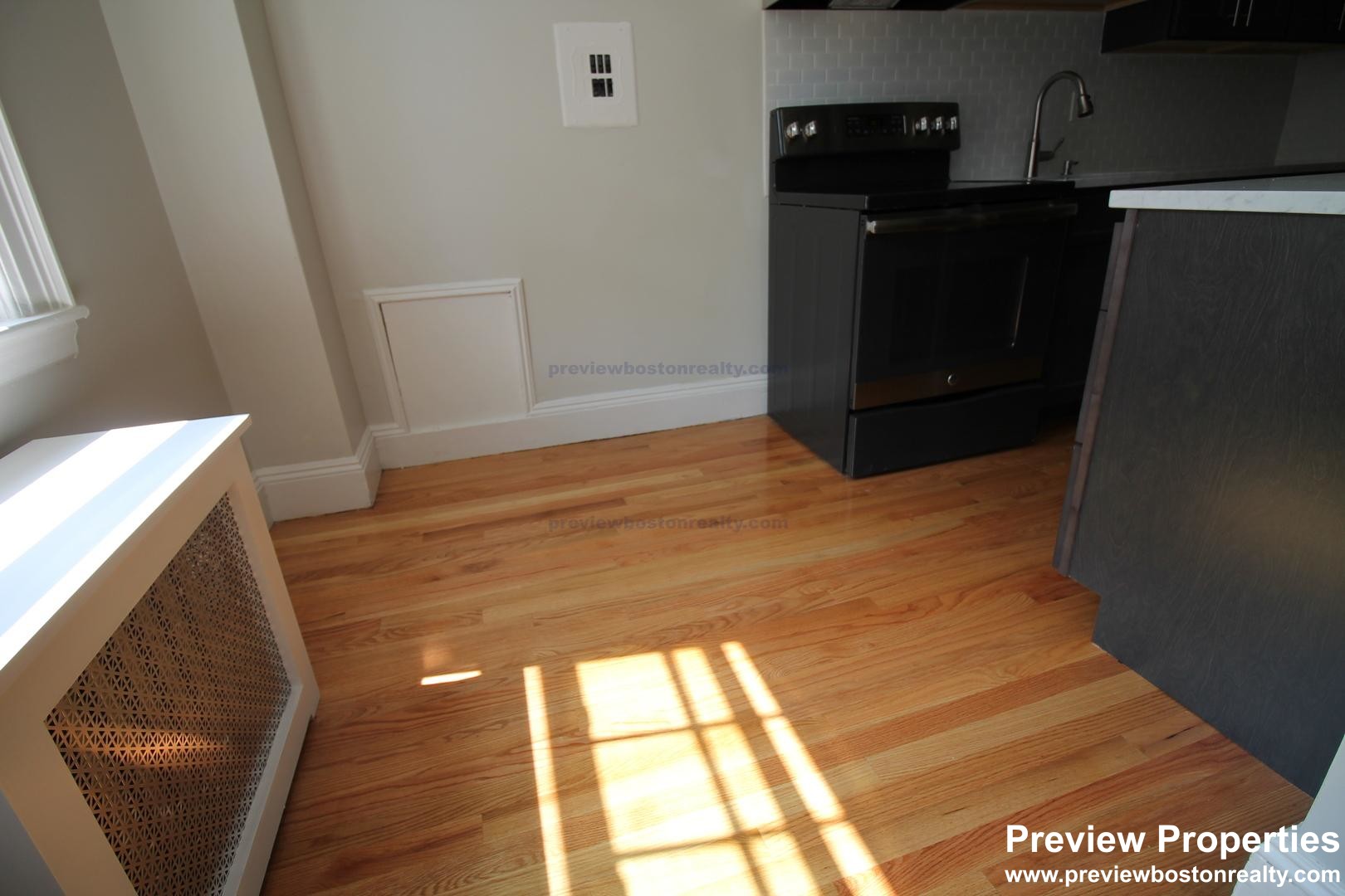 Studio bed, 1 bath apartment for rent at 48 Strathmore Rd Unit 34, Brighton — photo 14 of 36