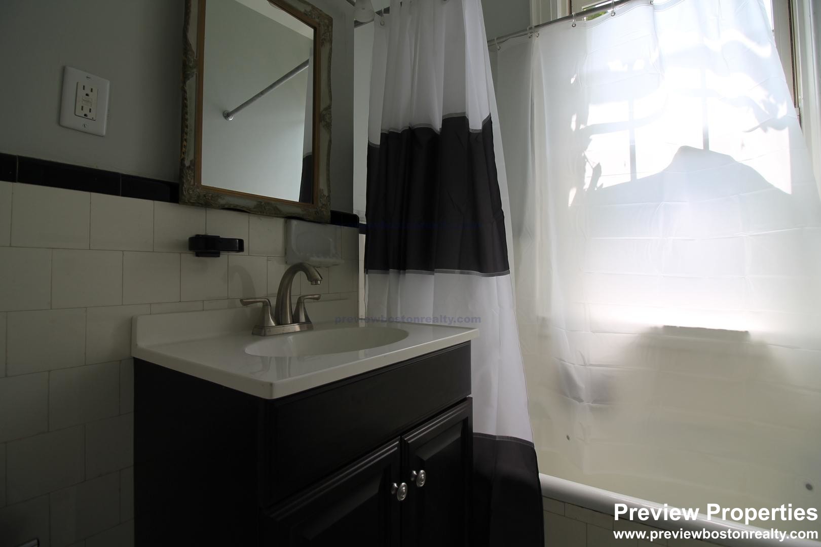 Studio bed, 1 bath apartment for rent at 48 Strathmore Rd Unit 34, Brighton — photo 19 of 36